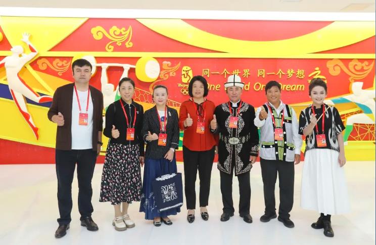 图讯·与模范同向同行|感悟奥林匹克精神 见证民族工作成就 图片报道 第7张-民族画报