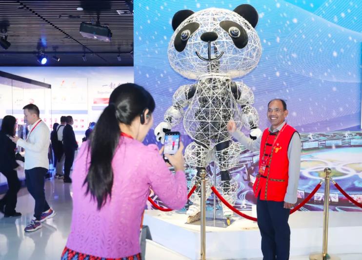 图讯·与模范同向同行|感悟奥林匹克精神 见证民族工作成就 图片报道 第9张-民族画报