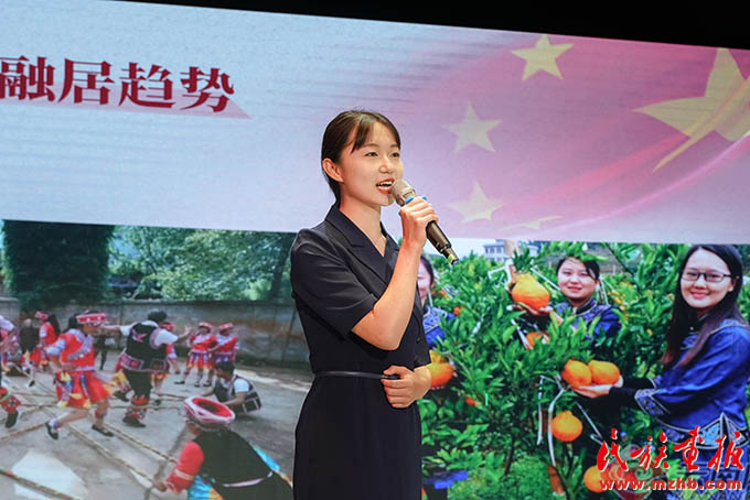 曲靖市“珠源石榴红宣讲团”：让中华民族共同体意识根植各族群众心灵深处 同心筑梦 第3张