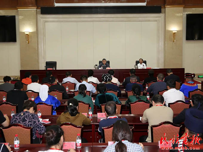 全国少数民族参观团座谈会在北京召开 时政要闻 第3张-民族画报